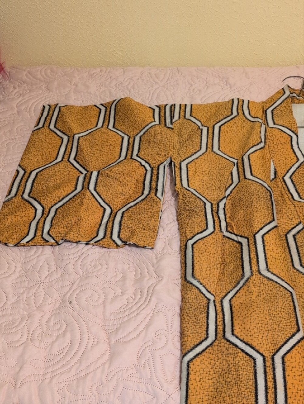 Honeycomb Pattern Long Robe / Kimono - Mustard Yellow & White - Picture 3 of 5
